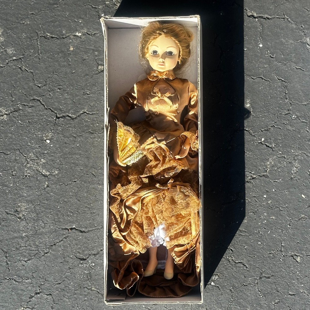 Nortel Presidential Ladies 15" Lucretia Garfield Doll - Inspired by Smithsonian